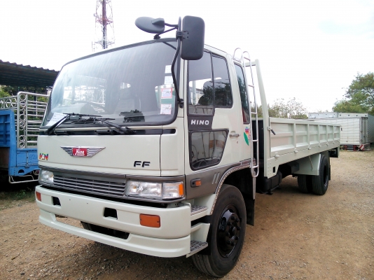 6 ล้อใหญ่  HINO  *สิงห์ไฮเทค*  FF3H  195 แรงม้า  * ยาว 6.50 ม.*  รถสวยจริง+สภาพพร้อมใช้งาน * รถห้างแท้ * มีเล่มพร้อมโอน *