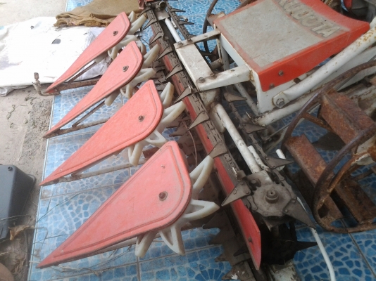 ขายตามสภาพรถเกียวเดินตามคูโบต้าเล็กเครื่องติดได้ปกติ