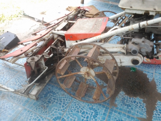 ขายตามสภาพรถเกียวเดินตามคูโบต้าเล็กเครื่องติดได้ปกติ