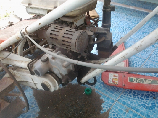 ขายตามสภาพรถเกียวเดินตามคูโบต้าเล็กเครื่องติดได้ปกติ