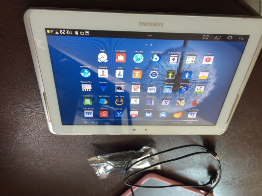 Samsung tap2 10.1 ของแท้ทัชลื่นๆ เลยครับ