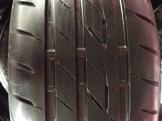 ขายยาง BRIDGESTONE 205/55/16  ปี14
