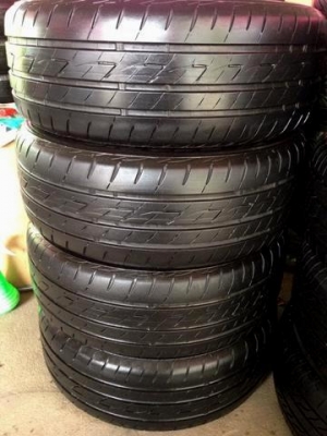 ขายยาง BRIDGESTONE 205/55/16  ปี14