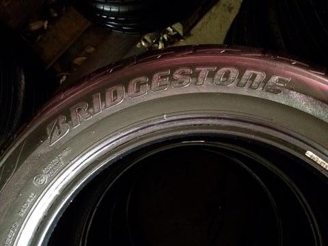 ขายยาง BRIDGESTONE 205/55/16  ปี14
