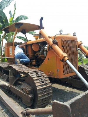 ขายด่วน รถแทรคเตอร์ D5