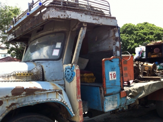 ขายรถ6ล้อหน้ายาวถูกๆมี2คัน ขายตามสภาพ ขับกลับได้เลย