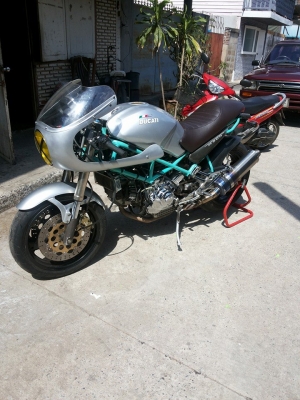 ทำใจขายคับ ducati m900 เอกสาร อินวอยแท้ๆ  สภาพตามรูปเลยคับ ขอขาย105000 คับ  สนใจรายละเอียดเพิ่มเติม Line: nooksh.  Tel. 0903120561 อยู่ ฉะเชิงเทราคับ