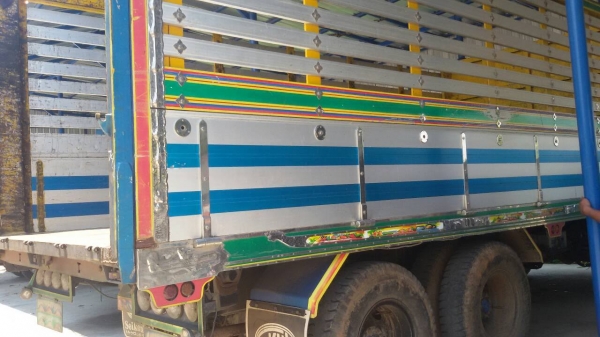 **765,000 บ.ต่อรอง///ไอ้หลง10ล้อดั้มFUSO MA-195 ** ขาย MITSUBISHI FUSO-195 10ล้อ2เพลาดั้มเนียมเกษตร MITSU FN527M-A117xx 6D16-195HP 10SPEED ปี32 เครื่องเดิม เกียร์เดิม เครื่อง6D16-195แรง เครื่องดี แน่นดี แรงดี เกียร์ดี 10สปีด เข้าง่ายไม่หลุดครับ ช่วงล่างเด