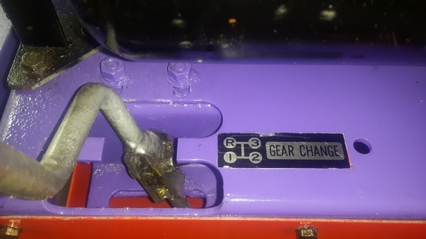 รถบรรทุกการเกษตรและก่อสร้าง  รหัส L - 9