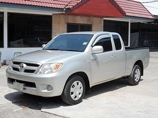 TOYOTA VIGO CAB 2.5 D4D MT ปี 2005 รถพร้อมใช้ จัดไฟแนนซ์ได้ T.086-527-9533
