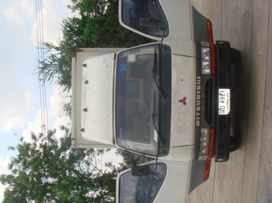 ขายรถตู้บรรทุก 4 ล้อ Mitsubishi ปี 2548