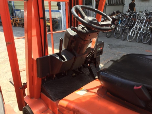 รถยกไฟฟ้าแบบนั่งขับขนาด1.5ตัน เสาสูง 3 เมตร TOYOTA 7FBEL15 ขายยกแพค 2 คัน