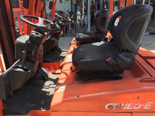 รถยกไฟฟ้าแบบนั่งขับขนาด1.5ตัน เสาสูง 3 เมตร TOYOTA 7FBEL15 ขายยกแพค 2 คัน