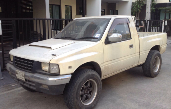 ขาย 2 คัน 4x4 ช่วงสั้นแท้ isuzu toyota ขาย 2 คัน 4x4 ช่วงสั้นแท้ isuzu toyota