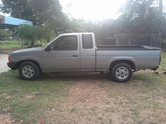 ขาย นิสสัน บิ๊กเอ็ม  แค็บเล็กเครื่องฝาแดงแน่นๆ ช่างล่างดีแอร์หนาว เพลงเพราะ สีพอได้รถพร้อมใช้งาน ทบ.เอกสารครบ75000-