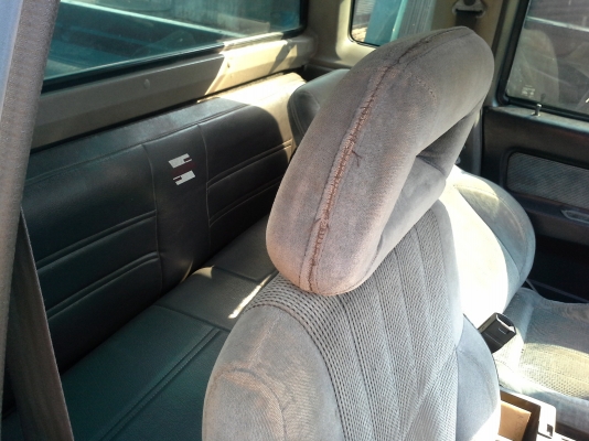 ขาย นิสสัน บิ๊กเอ็ม  แค็บเล็กเครื่องฝาแดงแน่นๆ ช่างล่างดีแอร์หนาว เพลงเพราะ สีพอได้รถพร้อมใช้งาน ทบ.เอกสารครบ75000-