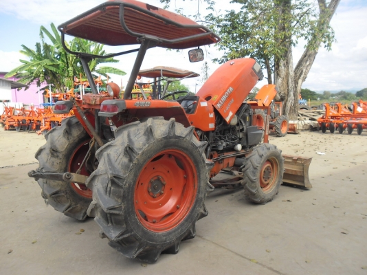 รถแทรกเตอร์คูโบต้า รุ่น L4508