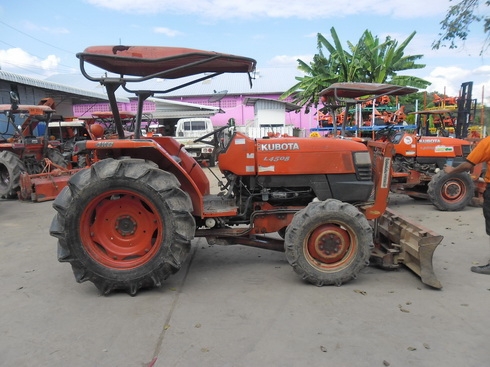 รถแทรกเตอร์คูโบต้า รุ่น L4508