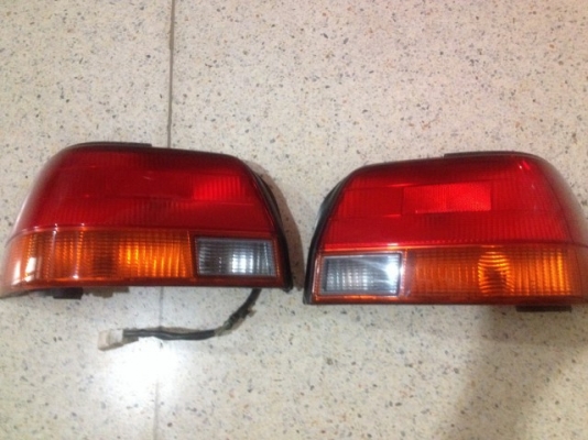 ไฟท้าย TOYOTA AE 110 ของเก่าญี่ปุ่นสภาพสวย