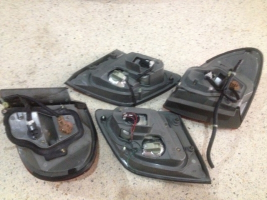 ไฟท้าย NISSAN CEFIRO A33 ของเก่าญี่ปุ่นสภาพสวย