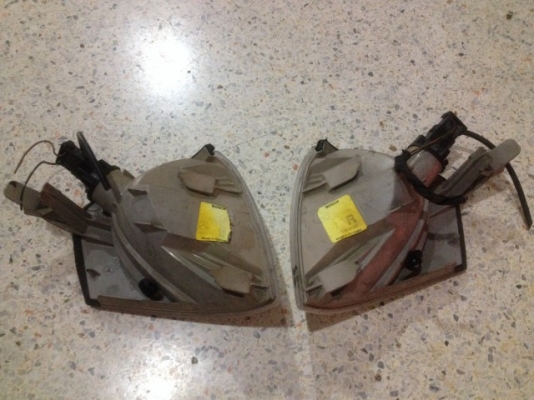 ไฟมุม BENZ C220 เก่าญี่ปุ่นสภาพสวย