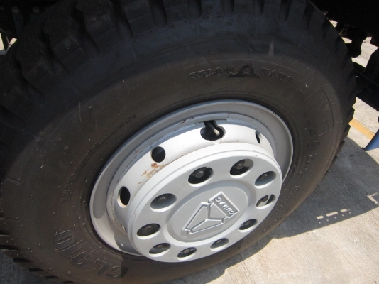 ยางรถบรรทุก ขนาด 1100 ขอบ 20" ยางถอด