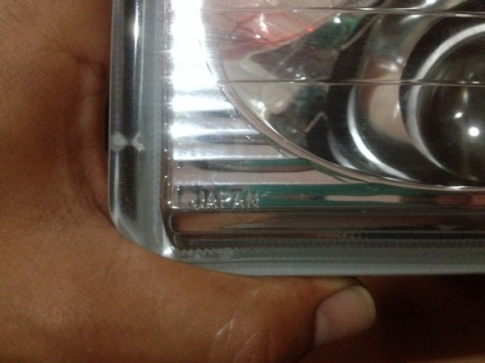 สปอรท์ไลท์ KOITO เลนเป็นกระจกข้างในโปรเจ็กเตอร์เก่าญี่ปุนสภาพสวย