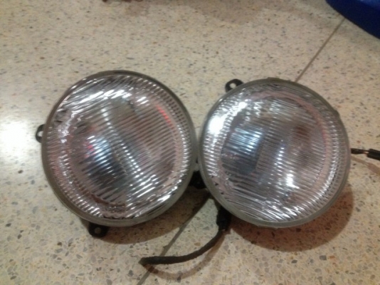 สปรท์ไลท์ทรงกลม SUBARU เป็นกระจกของเก่าญี่ปุ่นเเท้สภาพดี