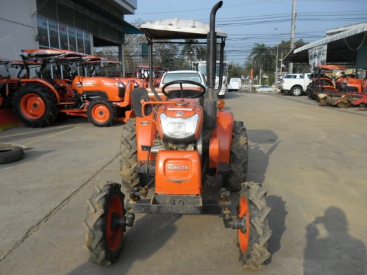 รถแทรกเตอร์คูโบต้า รุ่น KRT140