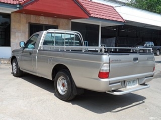 MITSUBISHI STRADA SINGLE GL 2.5 MT ปี 2005 รถกระบะขายถูก จัดไฟแนนซ์ได้ T.086-527-9533