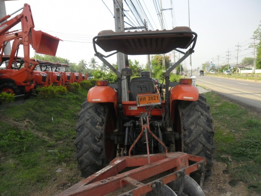 รถแทรกเตอร์คูโบต้า รุ่น M7040