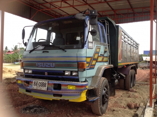 ขายสิ้บล้อ240นางฟ้าแท้รถสวยเดิมมือเดียวป้ายแดงสีบางเดิม