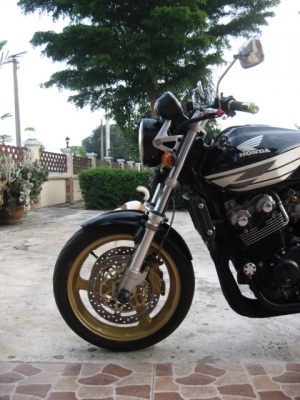 ขาย honda cb400sf v-tec1 ปี 2000 เสียสรรพสามิต ราคา 79,000 ขาย honda cb400sf v-tec1 ปี 2000 เสียสรรพสามิต ราคา 79,000