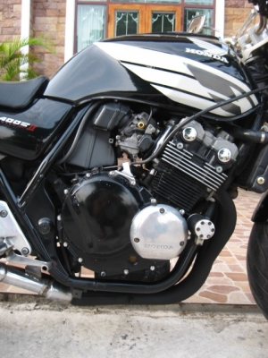 ขาย honda cb400sf v-tec1 ปี 2000 เสียสรรพสามิต ราคา 79,000 ขาย honda cb400sf v-tec1 ปี 2000 เสียสรรพสามิต ราคา 79,000