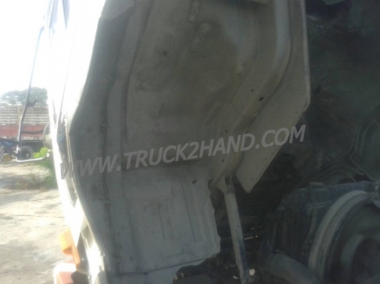 ขายยกชุด รถบรรทุกหัวลาก 10 ล้อ MITSUBISHI FUSO FN527 SR 220 แรงม้า ปีจดทะเบียน 2545 + หางเทเลอร์พื้นเรียบ อู่พนัส ยาว 12 เมตร 2 เพลา