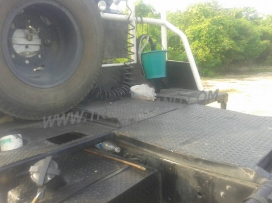 ขายยกชุด รถบรรทุกหัวลาก 10 ล้อ MITSUBISHI FUSO FN527 SR 220 แรงม้า ปีจดทะเบียน 2545 + หางเทเลอร์พื้นเรียบ อู่พนัส ยาว 12 เมตร 2 เพลา