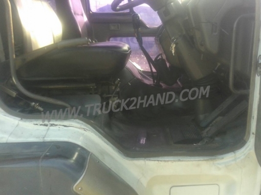 ขายยกชุด รถบรรทุกหัวลาก 10 ล้อ MITSUBISHI FUSO FN527 SR 220 แรงม้า ปีจดทะเบียน 2545 + หางเทเลอร์พื้นเรียบ อู่พนัส ยาว 12 เมตร 2 เพลา