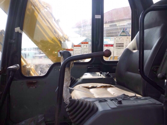 ขายรถแบคโฮ KOMATSU.  pc. 70-7