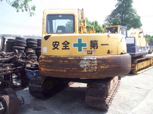 ขายรถแบคโฮ KOMATSU.  pc. 70-7