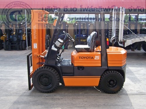 ขายรถ โฟล์คลิฟท์ TOYOTA รุ่น 5-FGL25