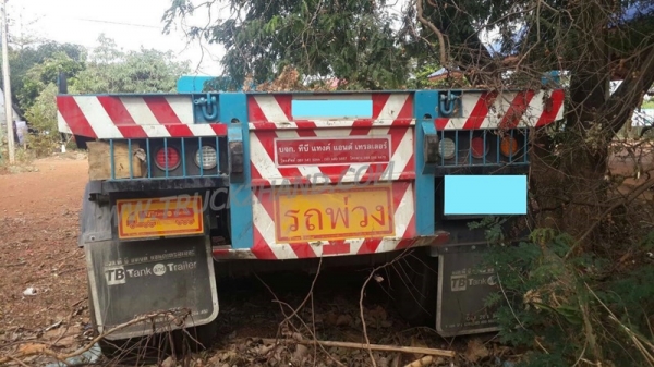 หางพื้นเรียบ 3 เพลาแท้ ปี 57 หางจอดไม่ใด้ใช้งาน งานเรเดียลใหม่12เส้น