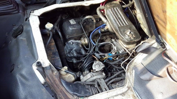 ขายรถตู้ Toyota Hiace สีขาว ปี 37 ติดแก็ส lpg ราคา 75,000 บาท +++++++++