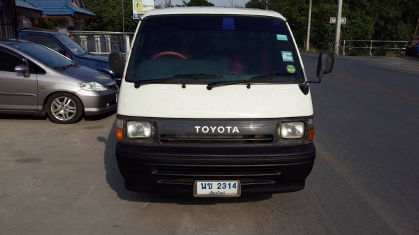 ขายรถตู้ Toyota Hiace สีขาว ปี 37 ติดแก็ส lpg ราคา 75,000 บาท +++++++++