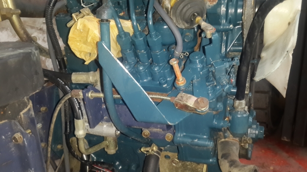 สามสูบ 17.5 แรง