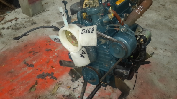 สามสูบ 17.5 แรง