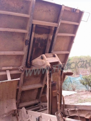 รถบรรทุก 6 ล้อ ดัมพ์ ISUZU ปีจดทะเบียน 2542 กระบะดั๊มยาว 3.60 เมตร