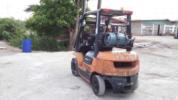 ขายด่วนรถยก TOYOTA 7FGรุ่นใหม่รองทอบยก2.0ตันเสาสูง3เมตรรถนอกนำเข้ายังไม่เคยใช้งานในเมืองไทยเลย=รุ่นใหม่ขายถูกๆๆ ขายด่วนรถยก TOYOTA 7FGรุ่นใหม่รองทอบยก2.0ตันเสาสูง3เมตรรถนอกนำเข้ายังไม่เคยใช้งานในเมืองไทยเลย=รุ่นใหม่ขายถูกๆๆ