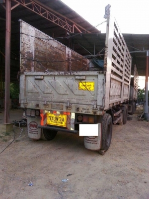 ขายสิบล้อยูโร2 270 สนใจติดต่อได้ที่ 089-9198420