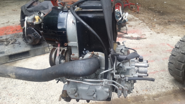 สองสูบ 9.5 แรง