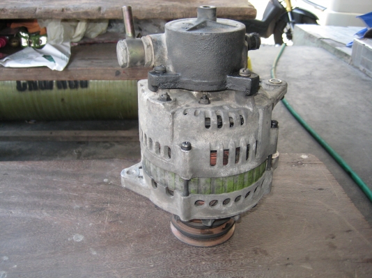 ขายไดชาร์จ isuzu elf 24v 6ล้อเล็ก ใช้งานได้ปกติ